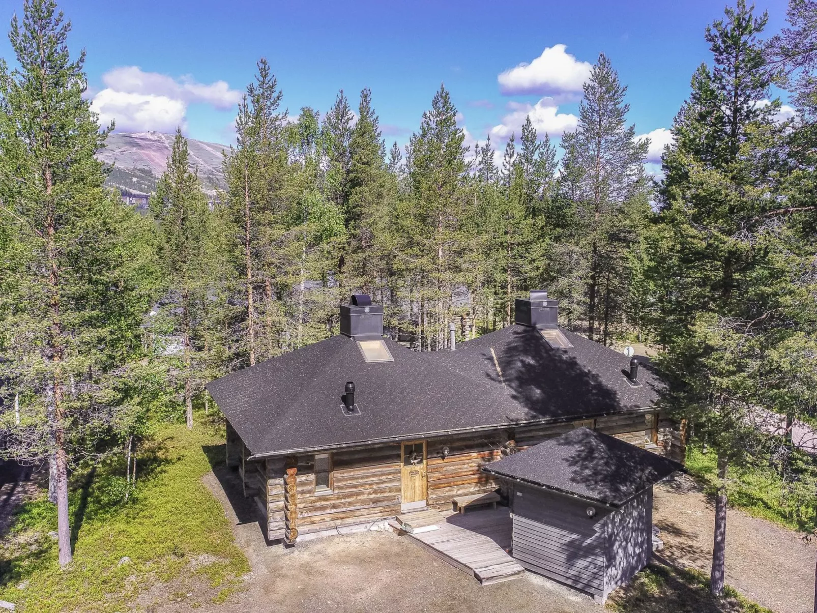 Ylläsparit as. mustikka-Binnen