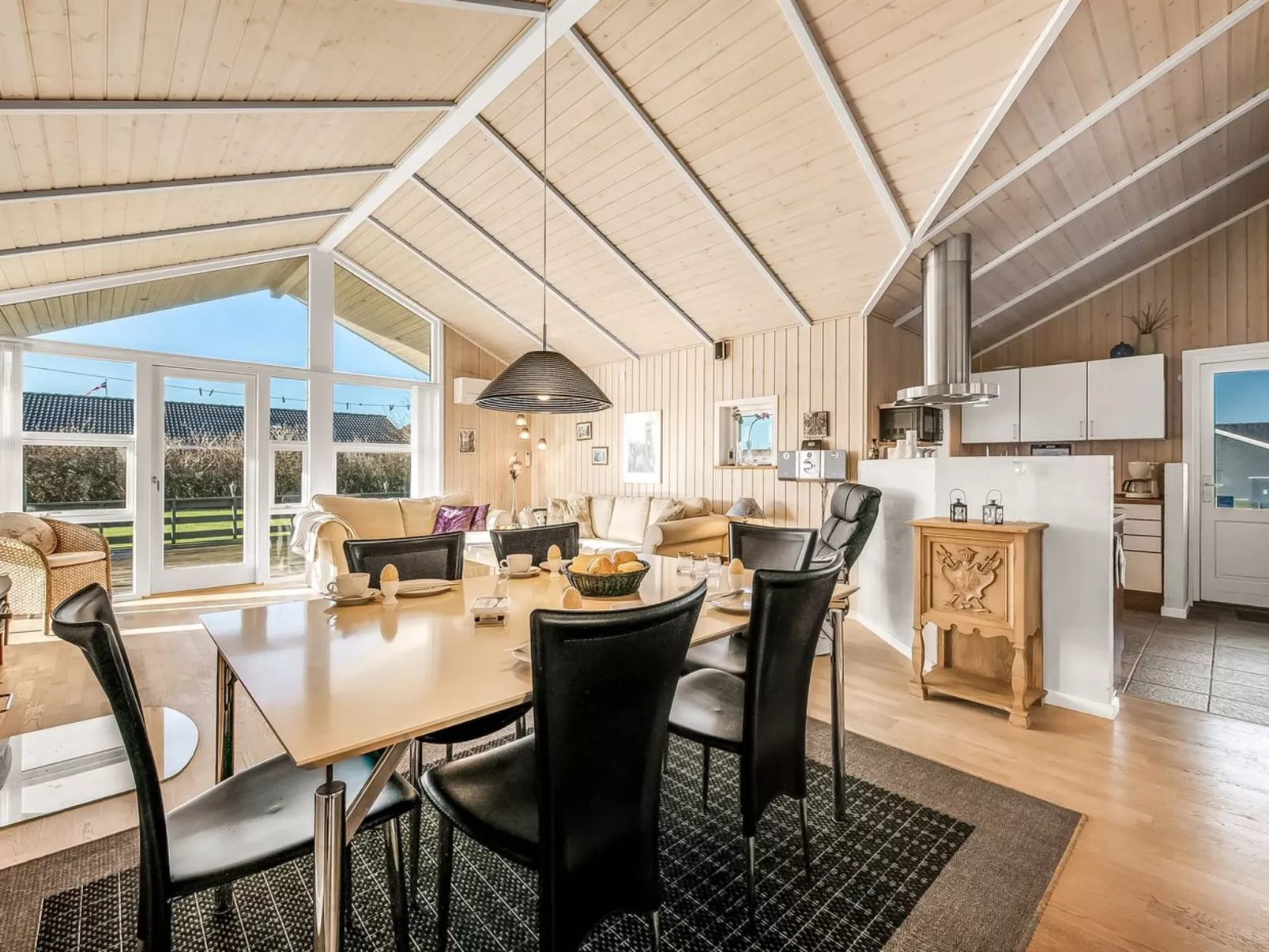 "Asgard" - 800m to the fjord-Binnen