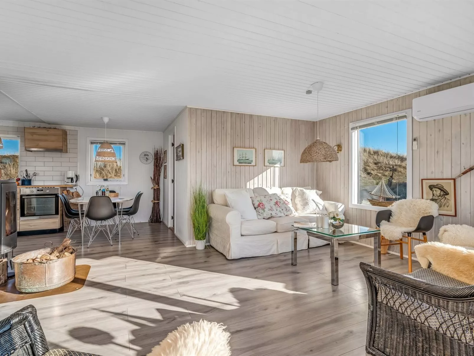 "Alrike" - 200m from the sea-Binnen