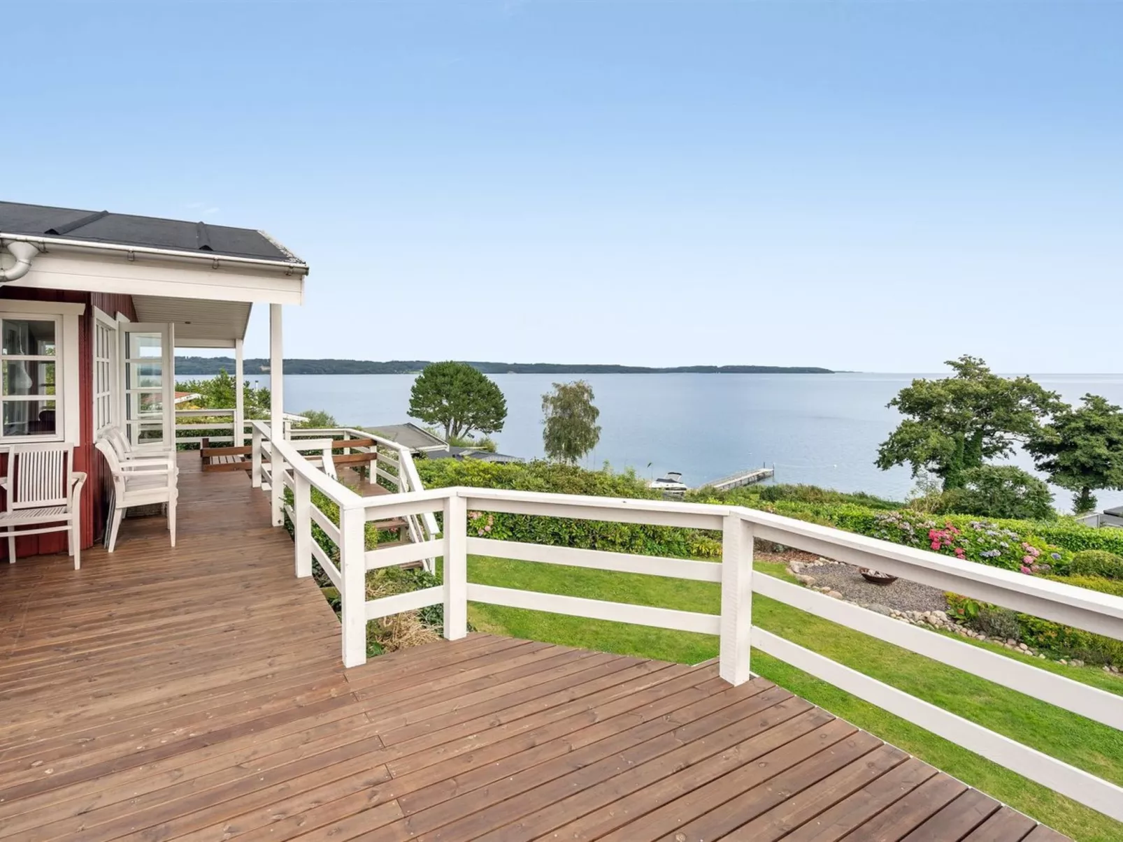 "Gesine" - 50m to the fjord-Buiten