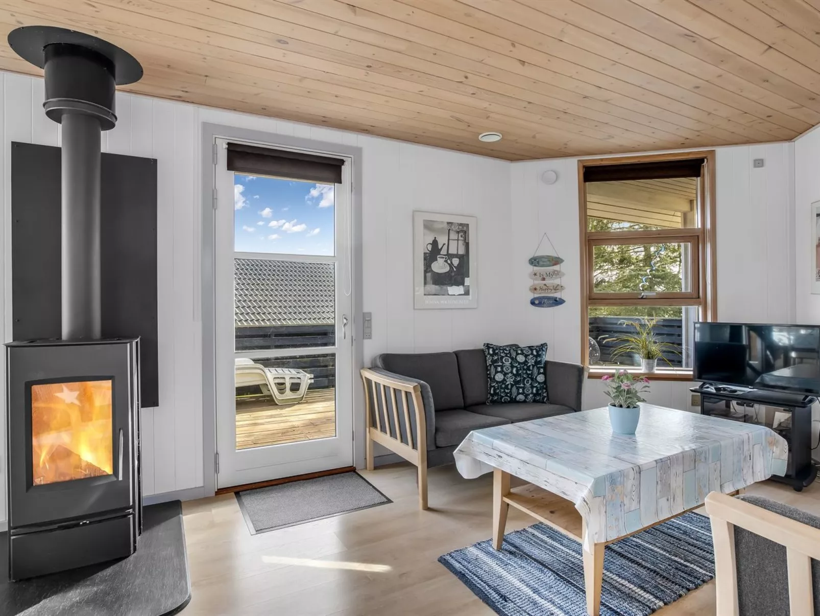 "Terttu" - 250m from the sea-Binnen