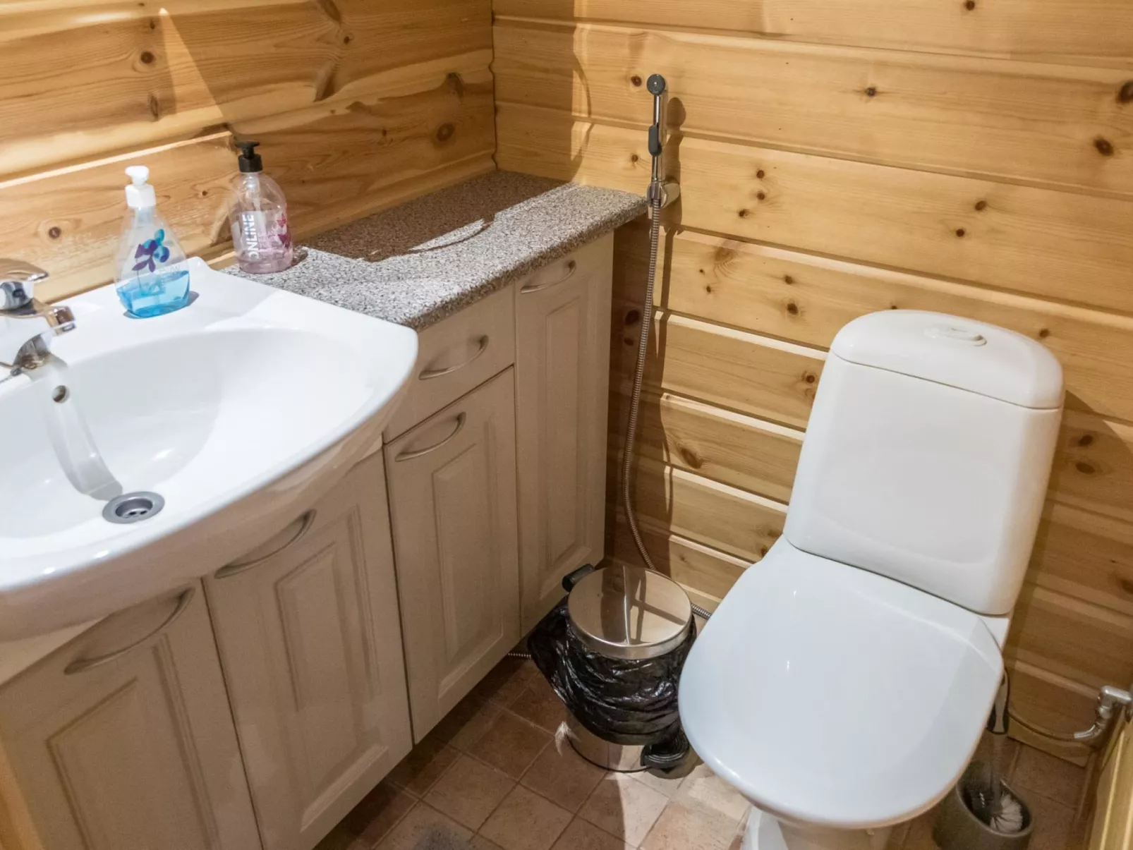 Ylläskaira a-Binnen