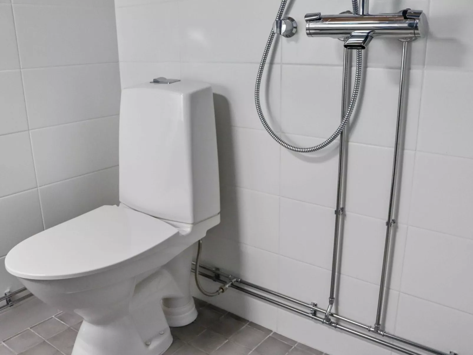 Hallantytär b3 paritalo-Binnen