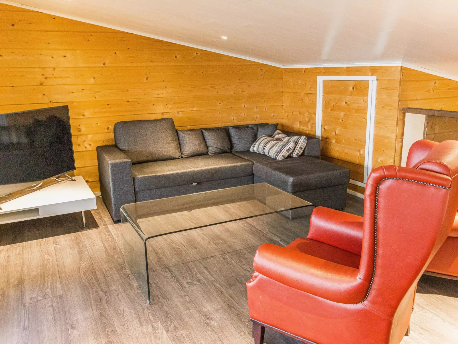 Ellivuori west 1-Binnen