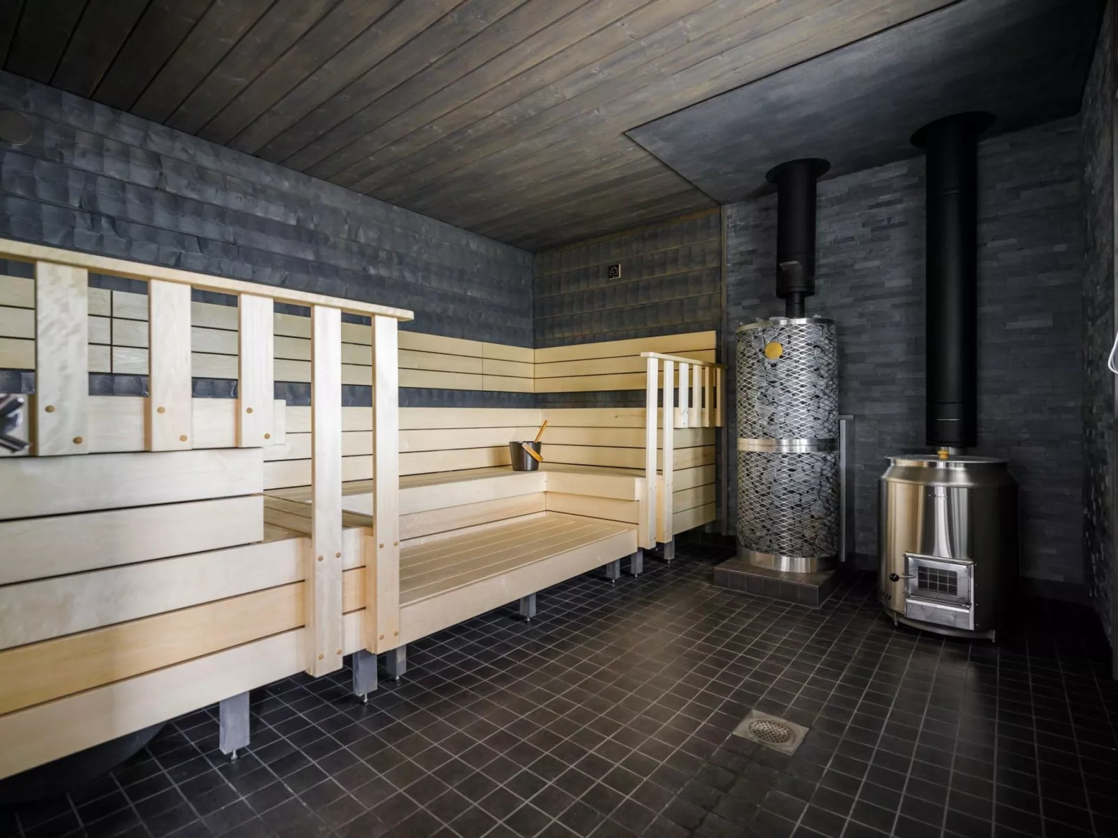 Kapteenin huvilat-Binnen