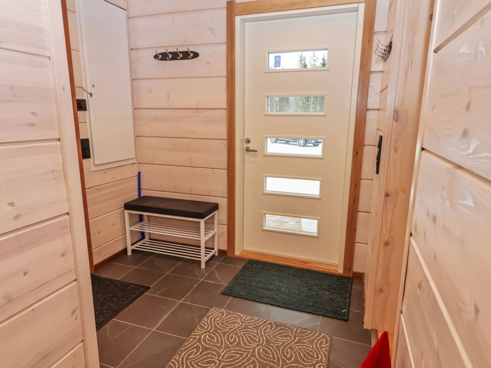 Huvila tornionjoen rannalla-Binnen