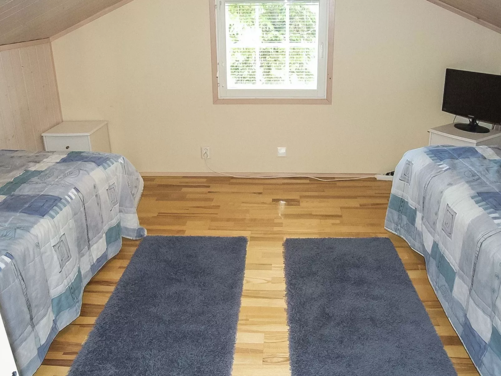 Hankipolku 4c-Binnen