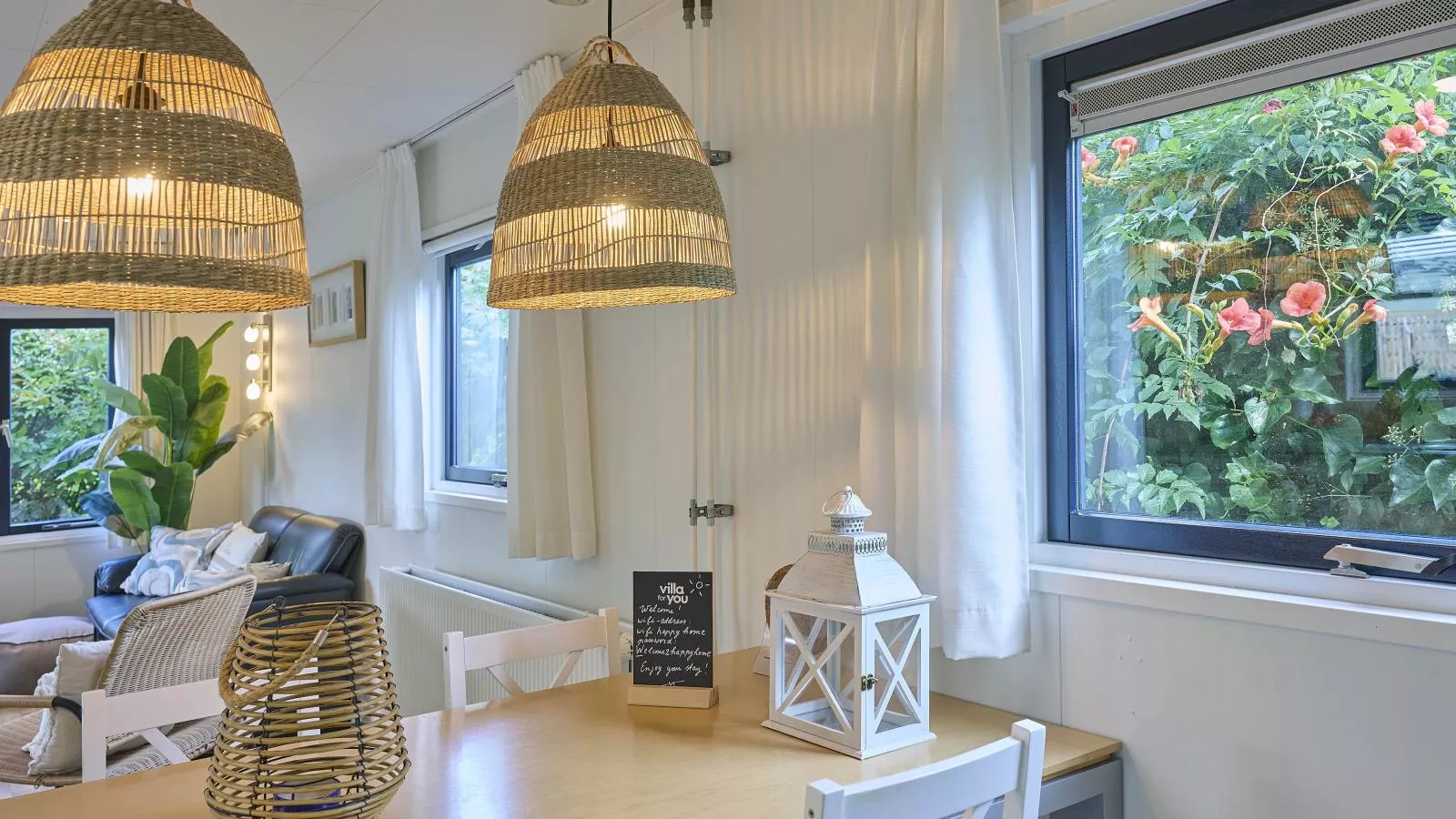 Chalet Sea Birds-Eetkamer