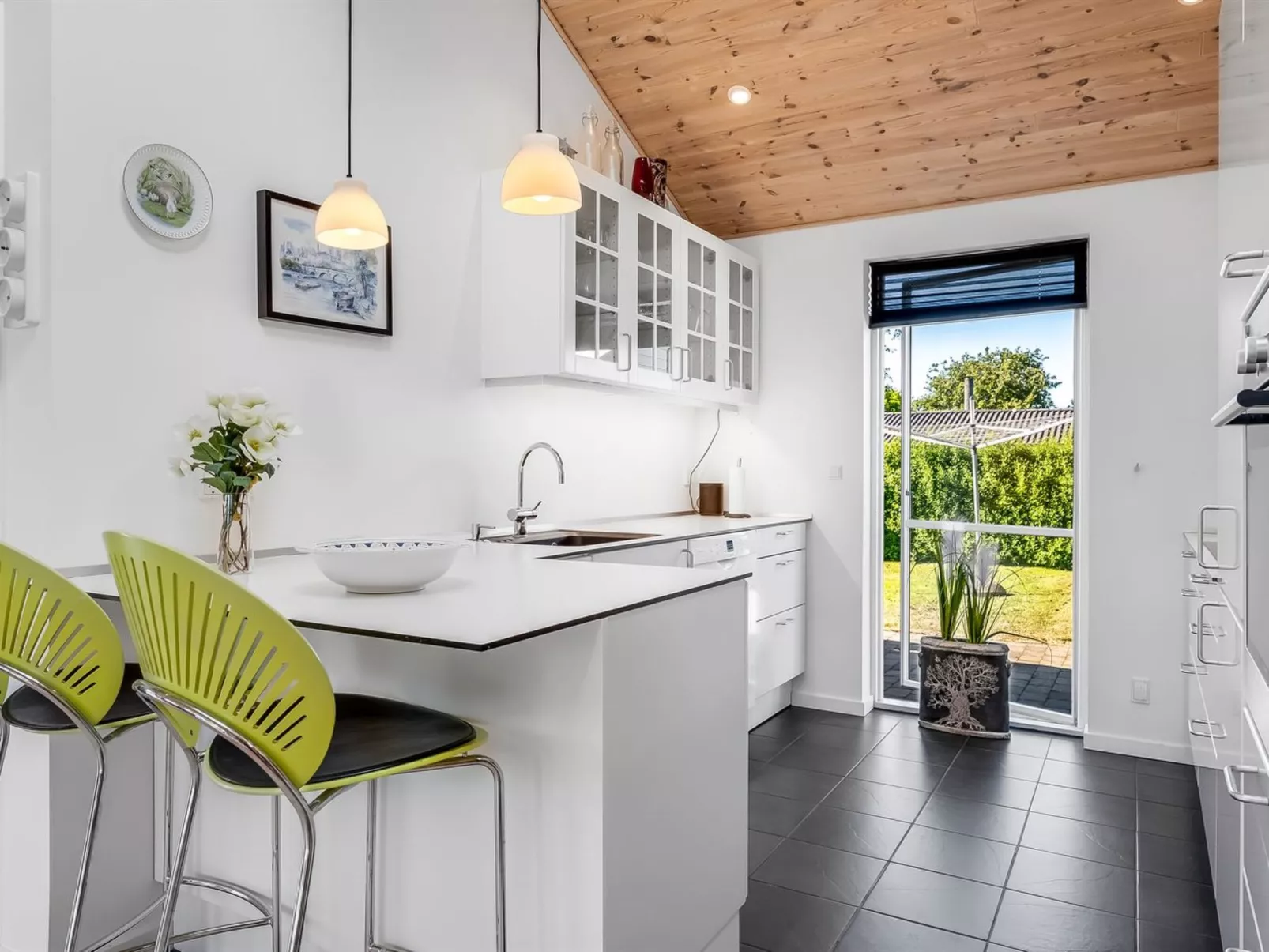 "Shania" - 300m from the sea-Binnen