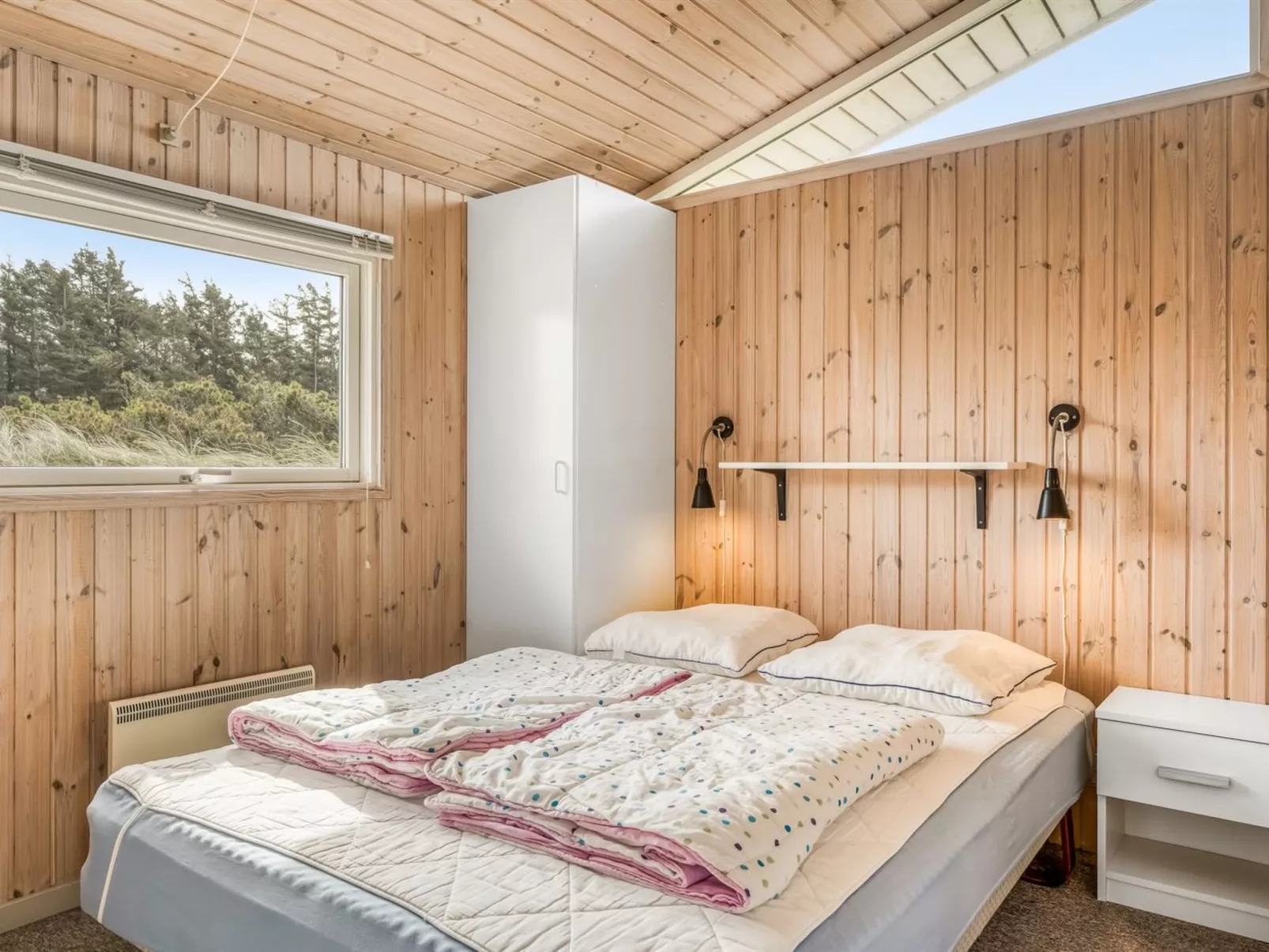 "Fridgerd" - 300m from the sea-Binnen