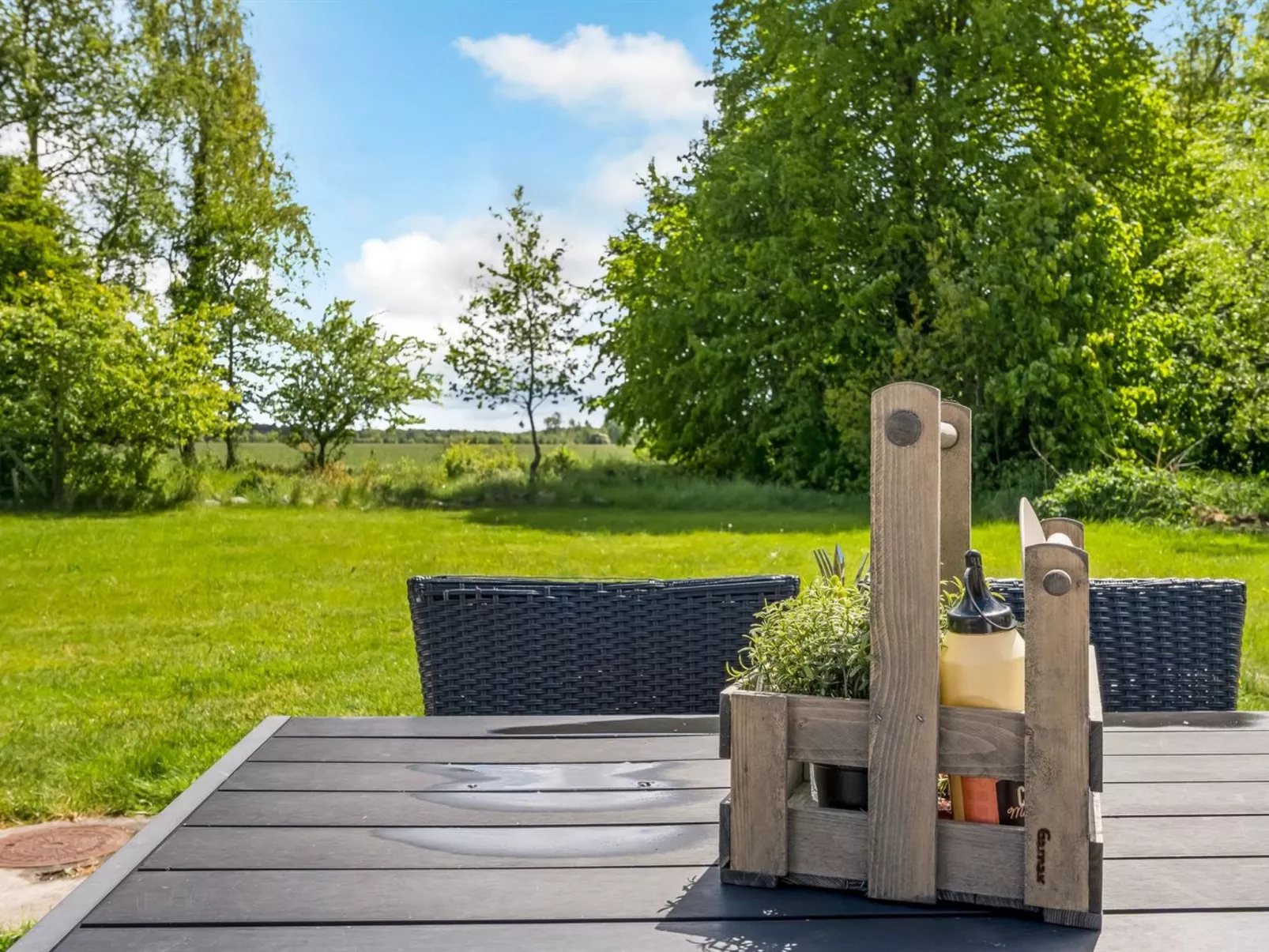 "Aatos" - 2km from the sea-Buiten