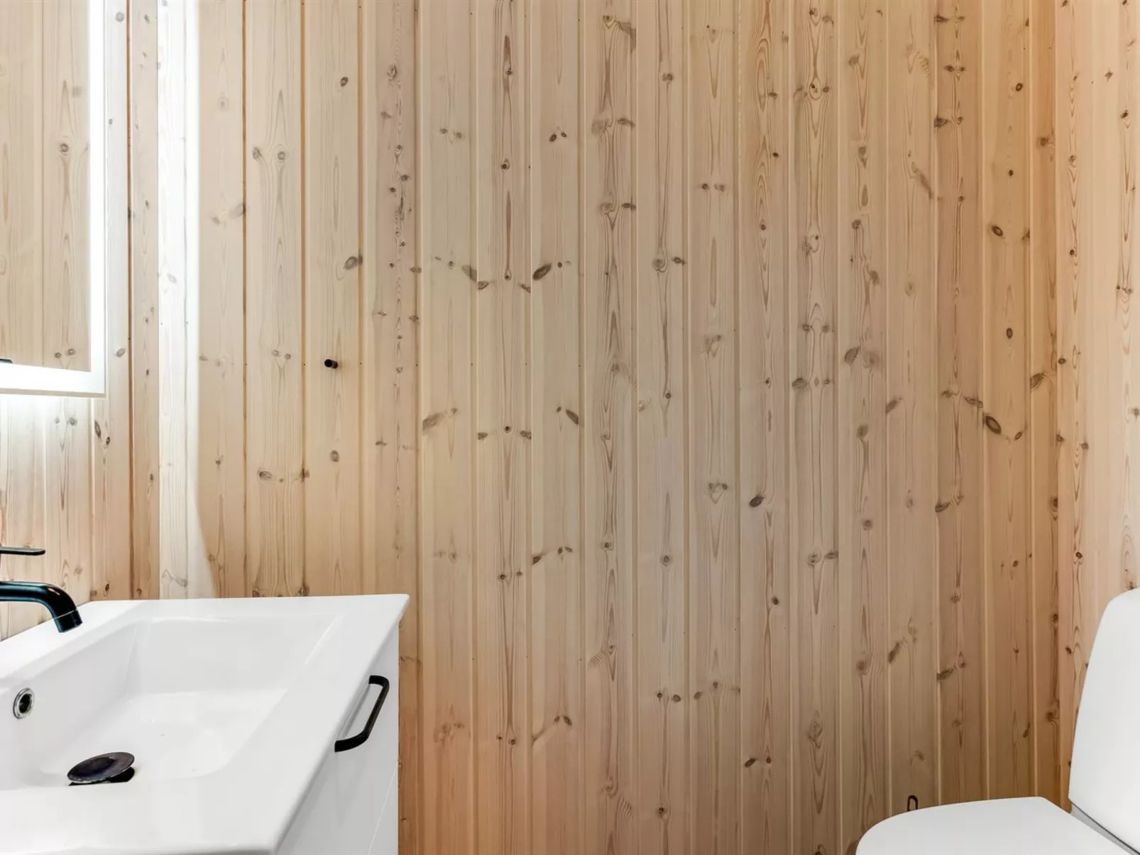 "Matild" - 400m from the sea-Binnen