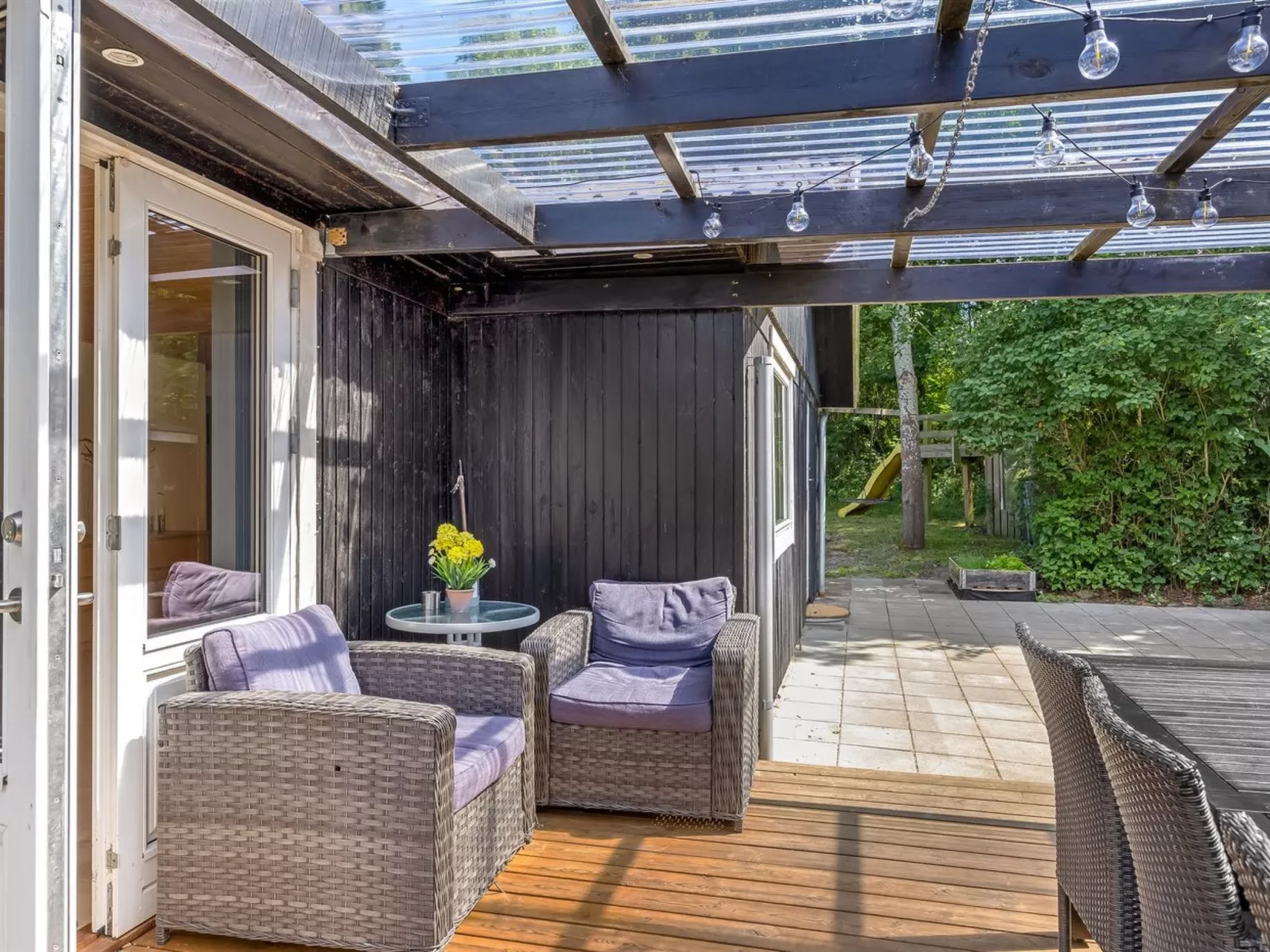 "Eine" -  from the sea-Buiten