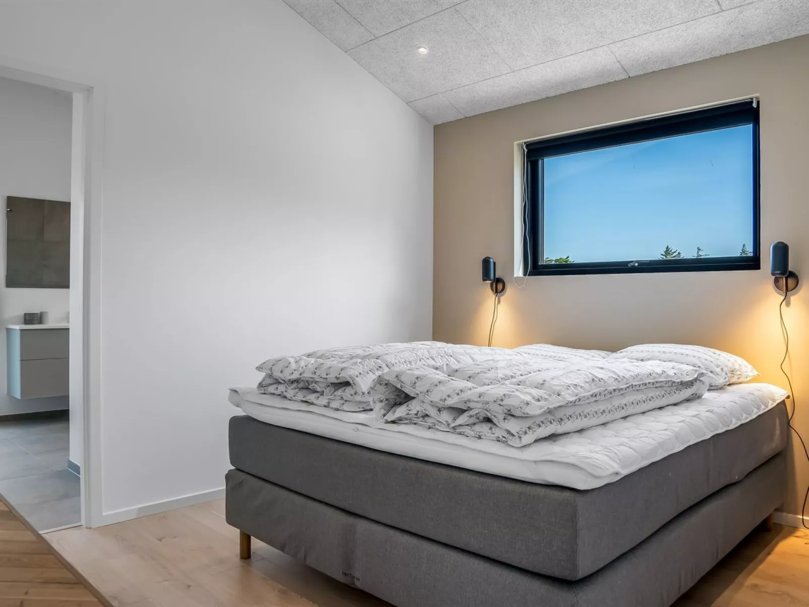 "Silja" - 900m from the sea-Binnen