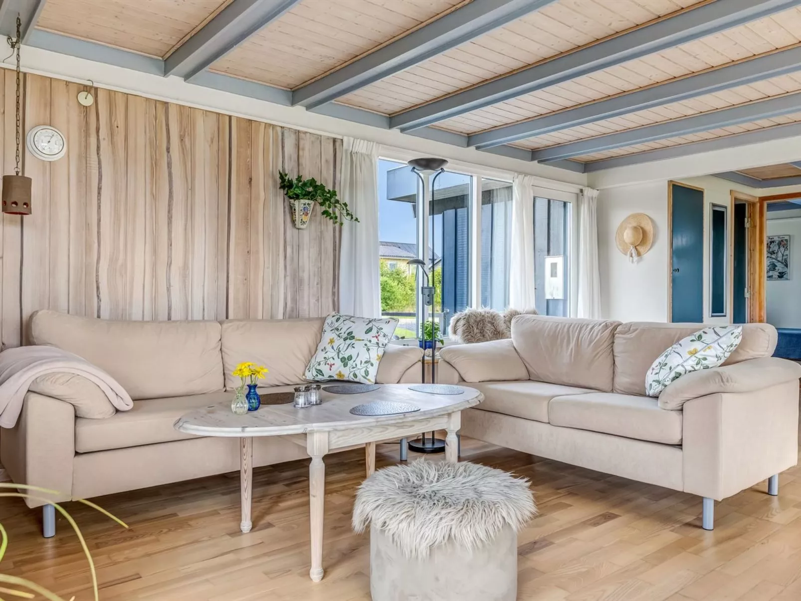 "Nielsine" - 250m from the sea-Binnen