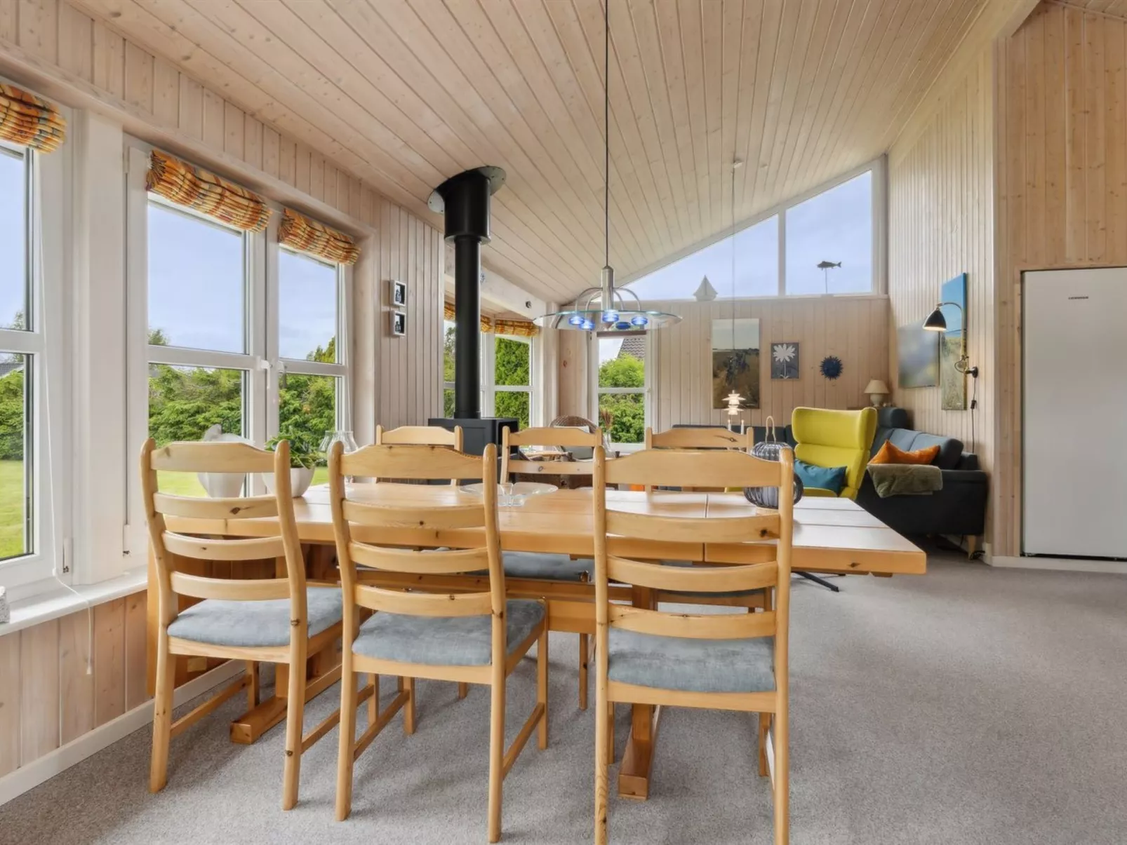 "Henne" -  from the sea-Binnen