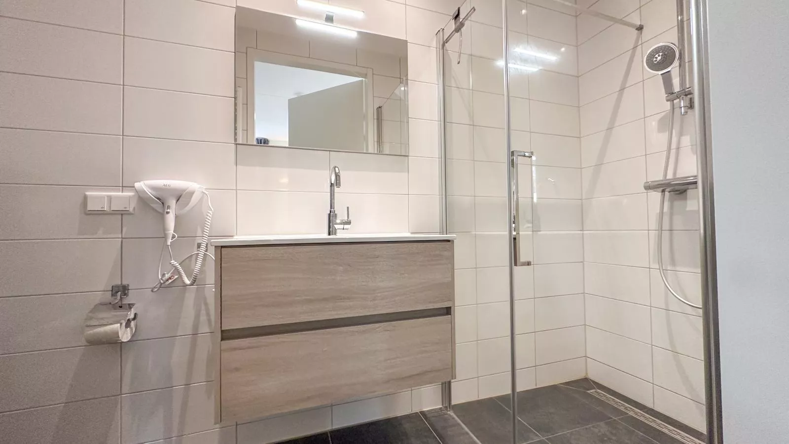 Happy Beach 48-Badkamer