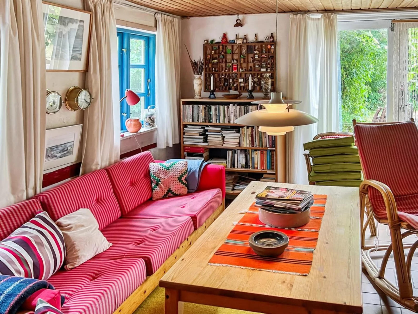 "Virpi" - 8km from the sea-Binnen