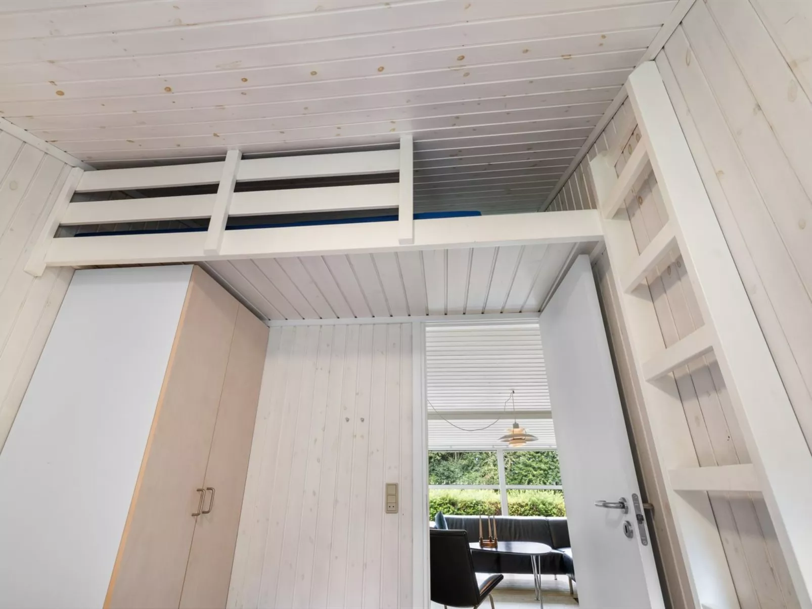 "Tanita" - 450m from the sea-Binnen