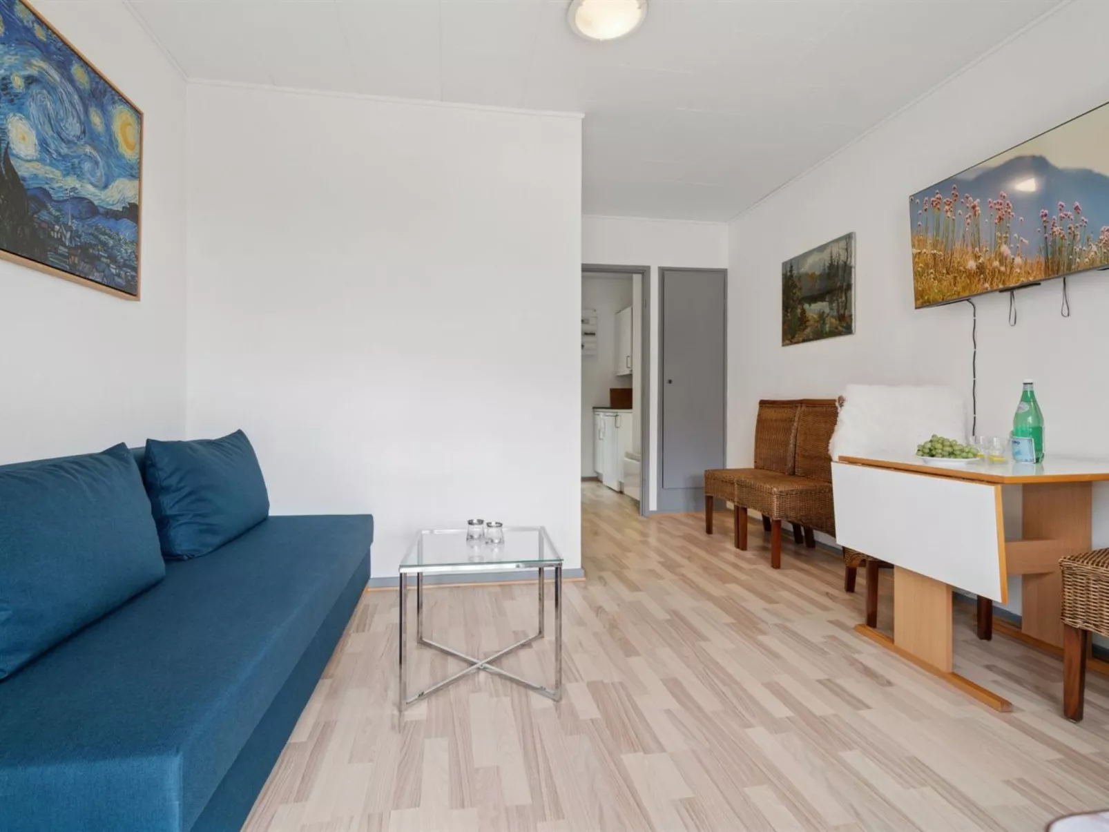 "Vili" - 300m from the sea-Binnen