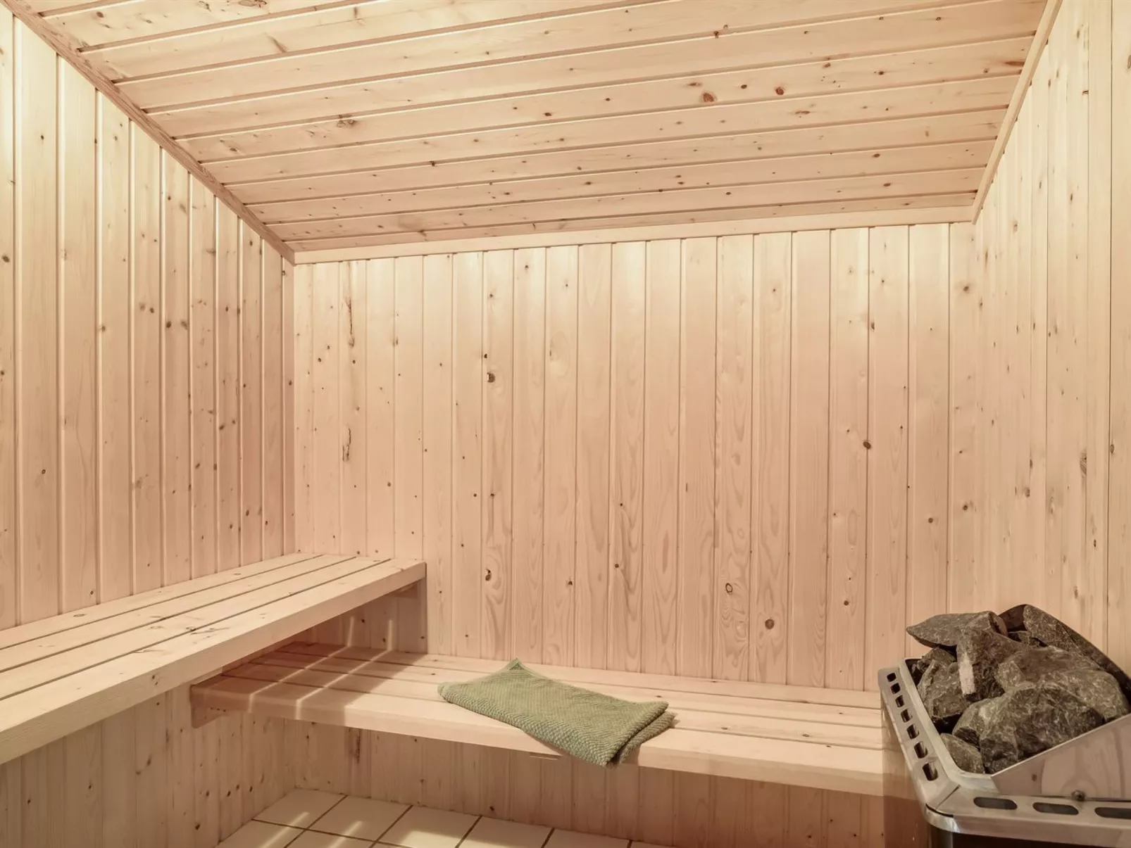 "Marisol" - 250m to the fjord-Binnen