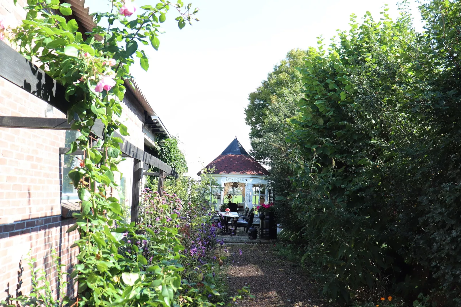 By Mosk 2-Tuinen zomer