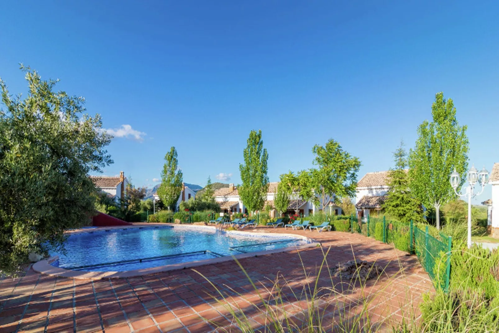 Bungalow Alcón 1-Tuinen zomer