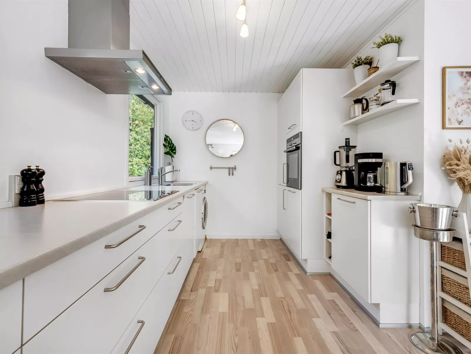 "Winder" - 925m from the sea-Binnen