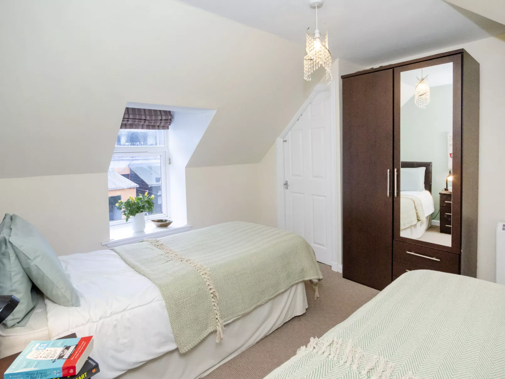 Ellie-Jo Cottage-Binnen