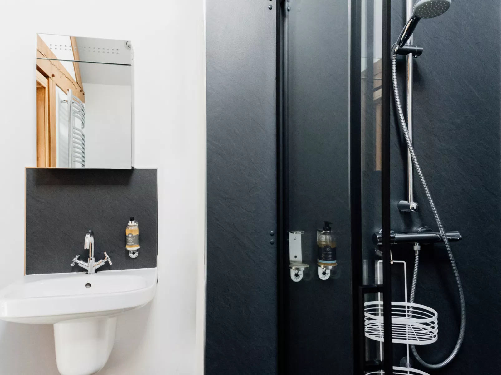 The Welsh Barn-Binnen