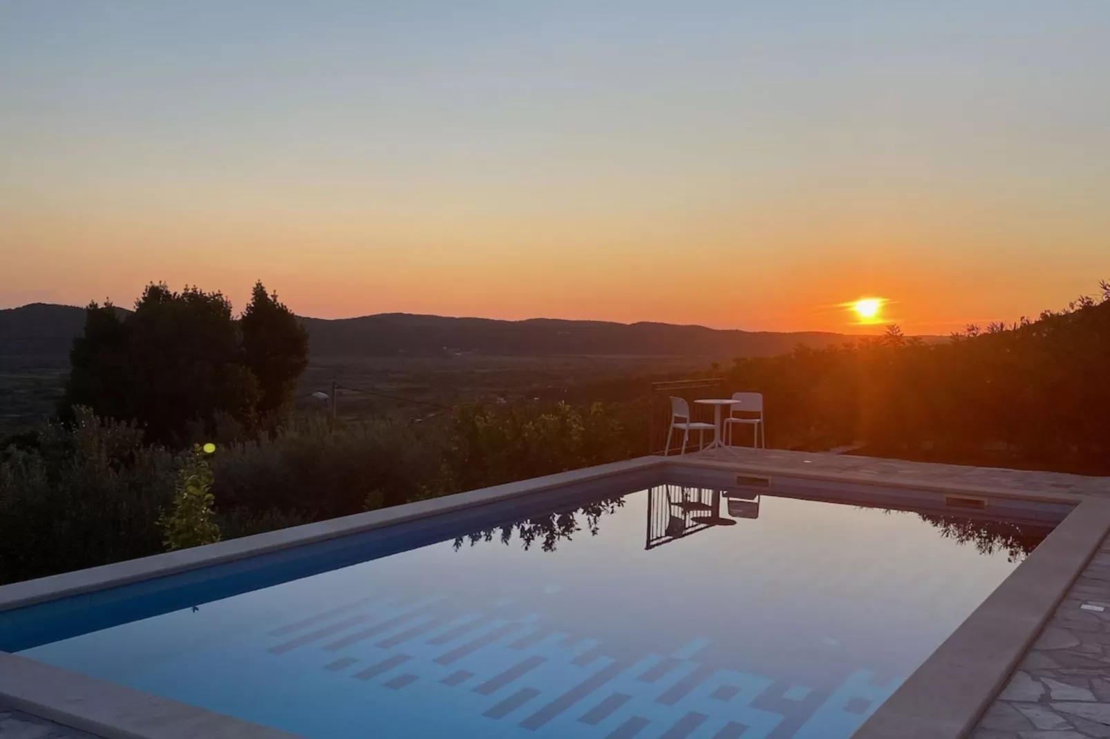 Villa Oliva - Two Bedroom Villa with Terrace and Swimming pool-Zwembad