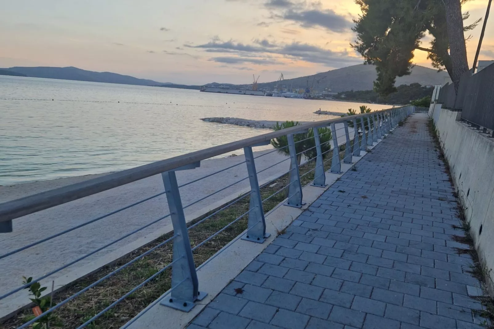 Apartment Antonia Trogir - Two-Bedroom Apartment With Sea View-Sfeer