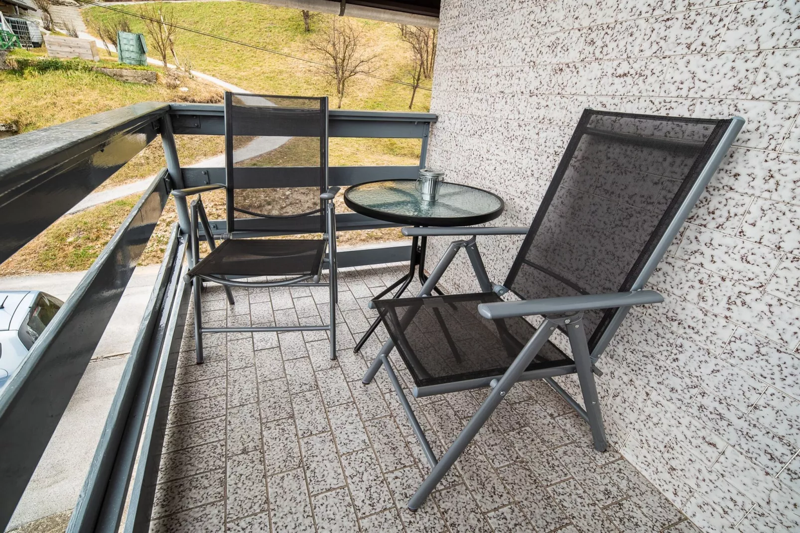 Quiet and Sunny Apartment with Balcony - Two Bedroom Apartment with Balcony-Terrasbalkon