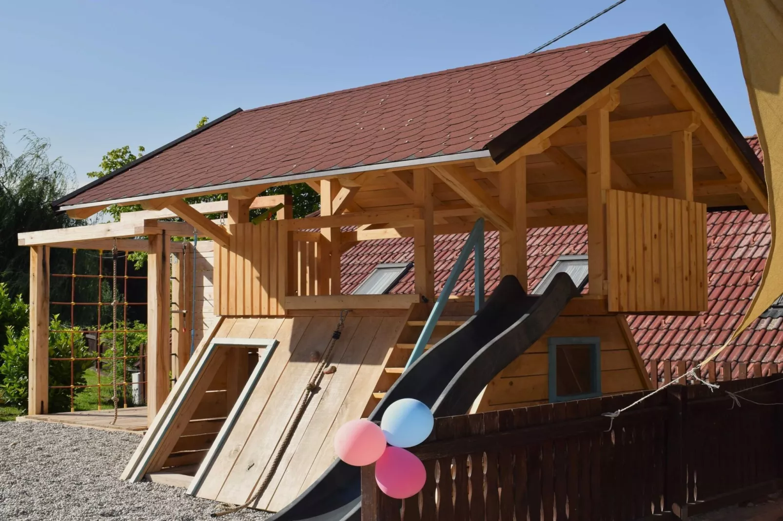 Zevnik Quiet Retreat with Stunning Views and Equestrian Activities - Triple Room with Private  Bathroom-Buitenlucht