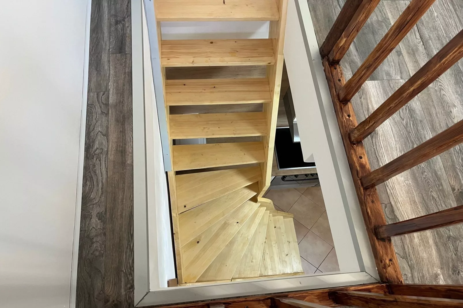 Meadow Tranquil Apartments with Evergreen Garden - Two Bedroom Apartment-Trap