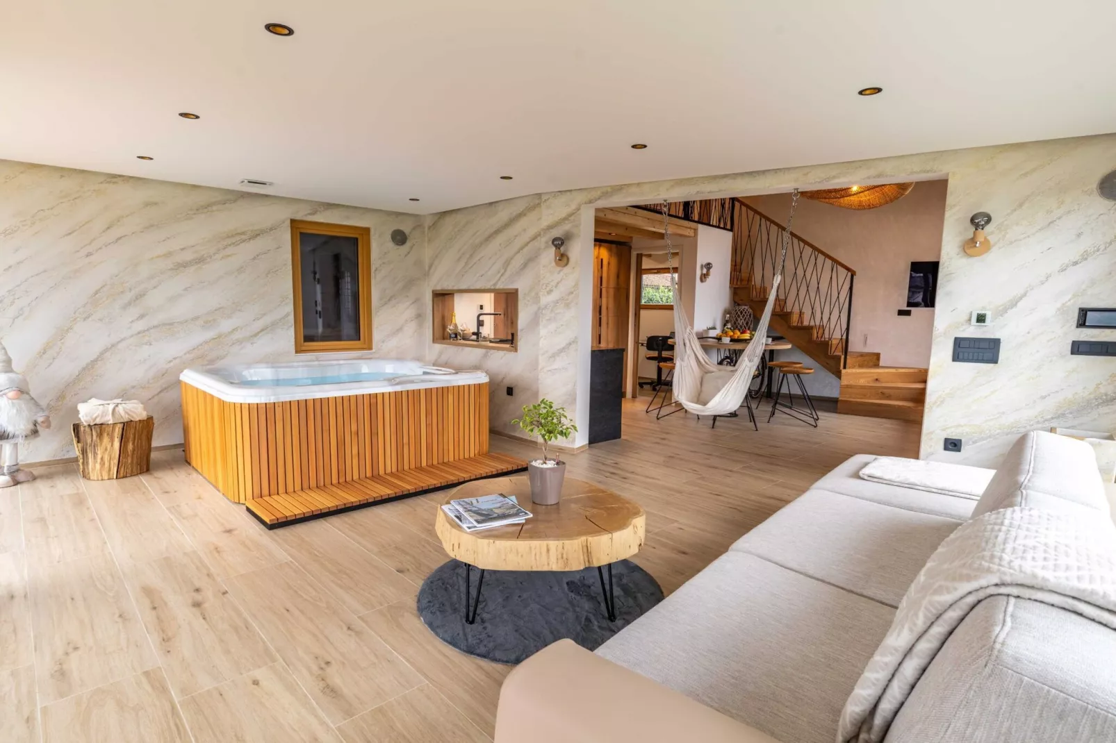Elegant Warm Bliss Hideaway Escape Lodge - Holiday Home with Hot-Tub and Sauna (owner Excellency)-Spa