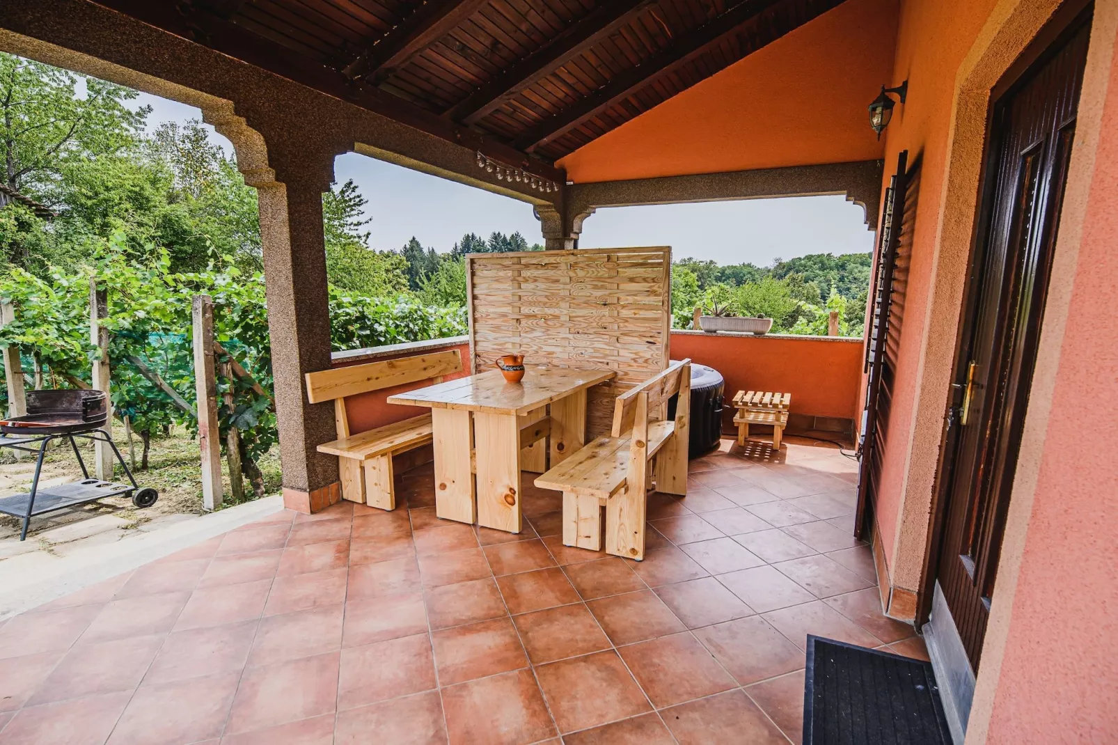 Harvest Horizon Holiday Home with Sauna - One Bedroom Holiday Home-Buitenlucht