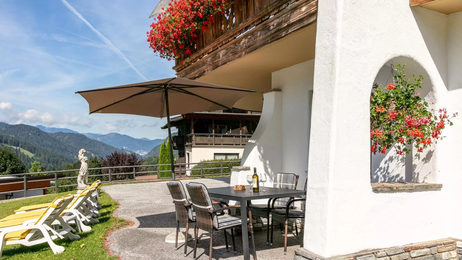 Landhaus Marchfeld Top 4  Top 5-Terrasbalkon