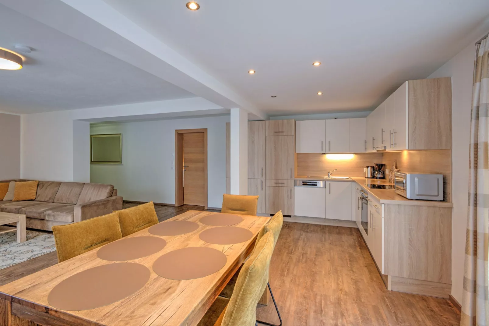 Brunner Apartment Top 6-Eetkamer