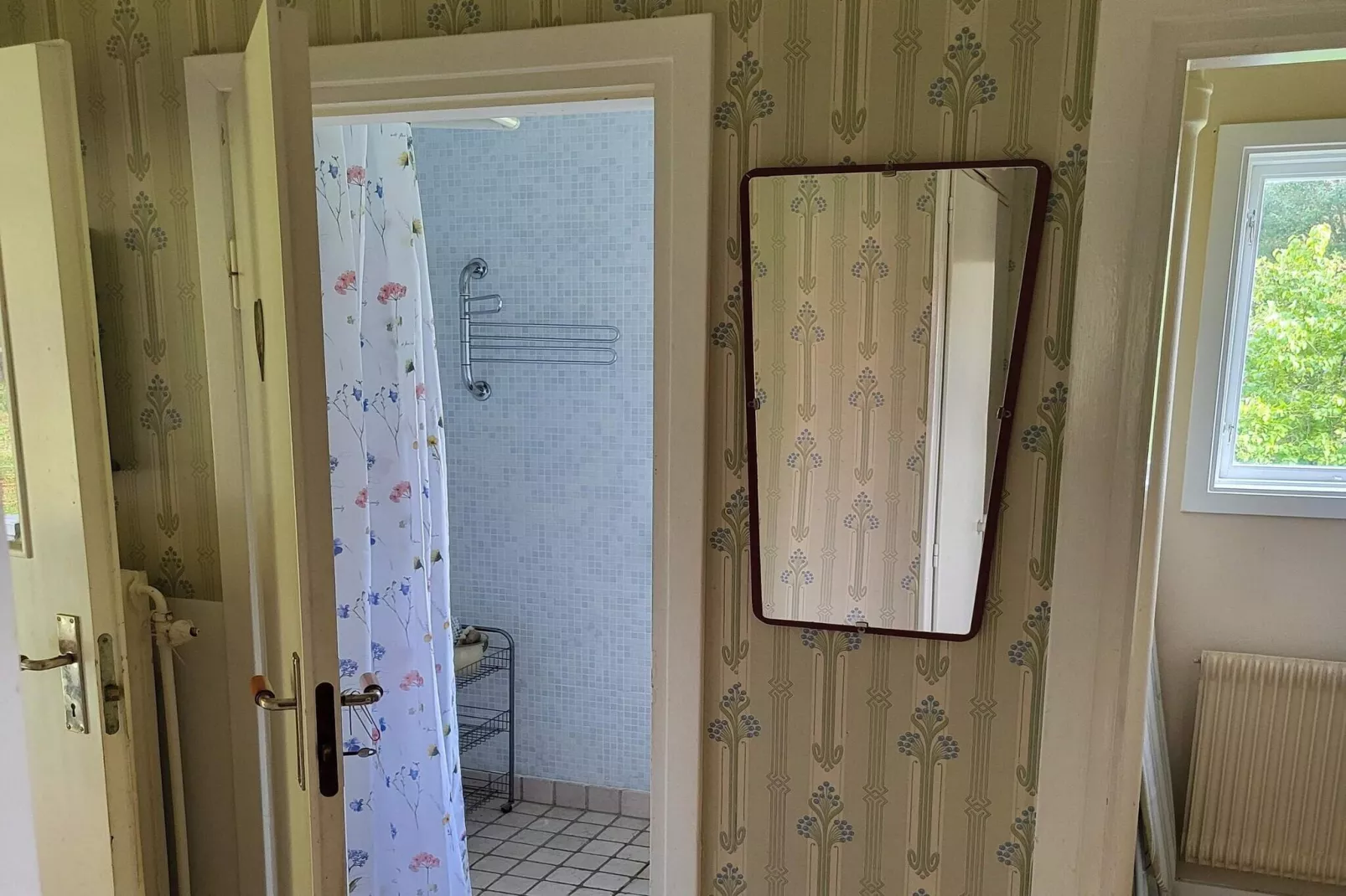 Gezellig vakantiehuis vlakbij bos en meer-Binnen