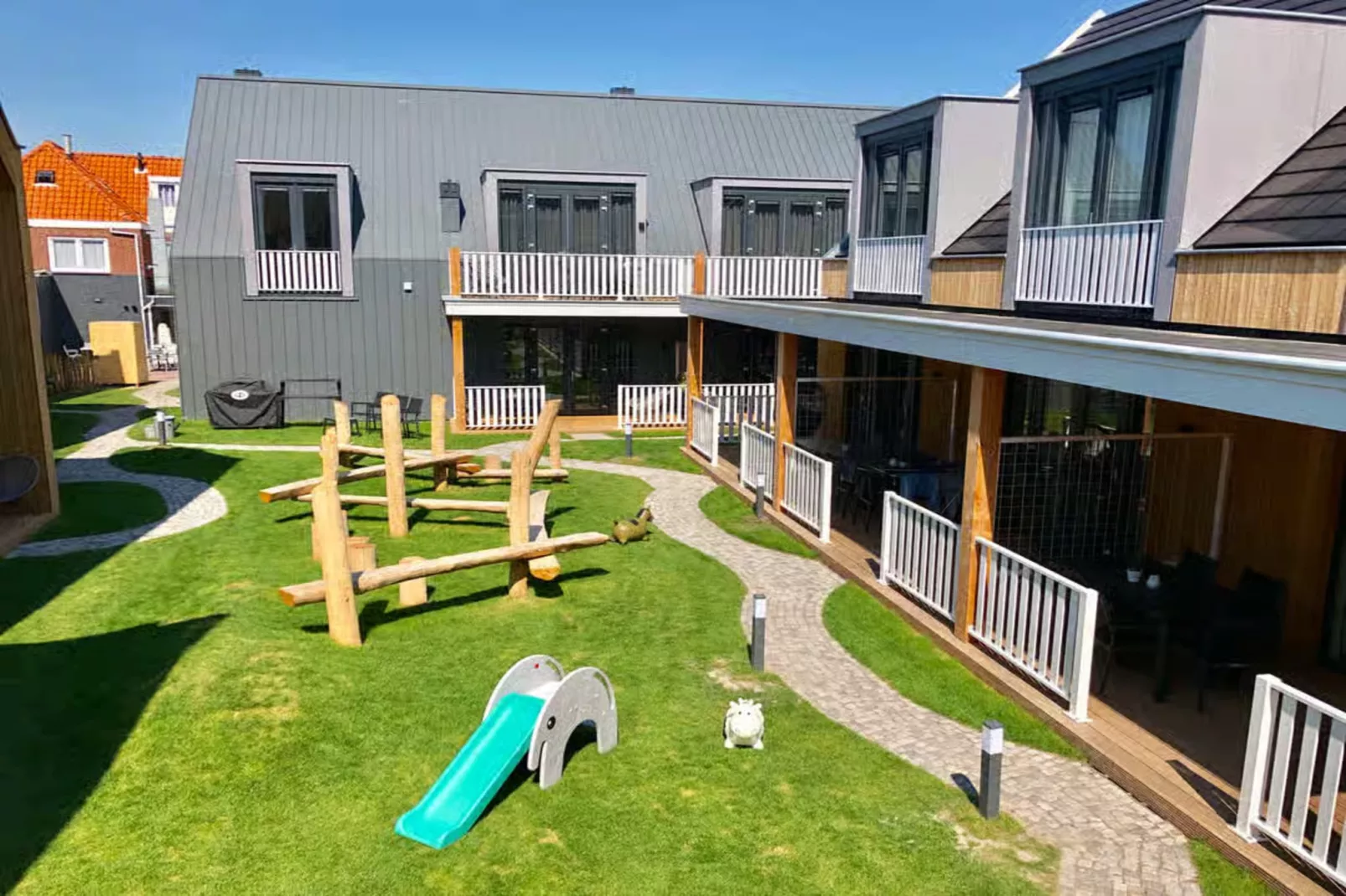 Plein 40 Lodge 18-Tuinen zomer