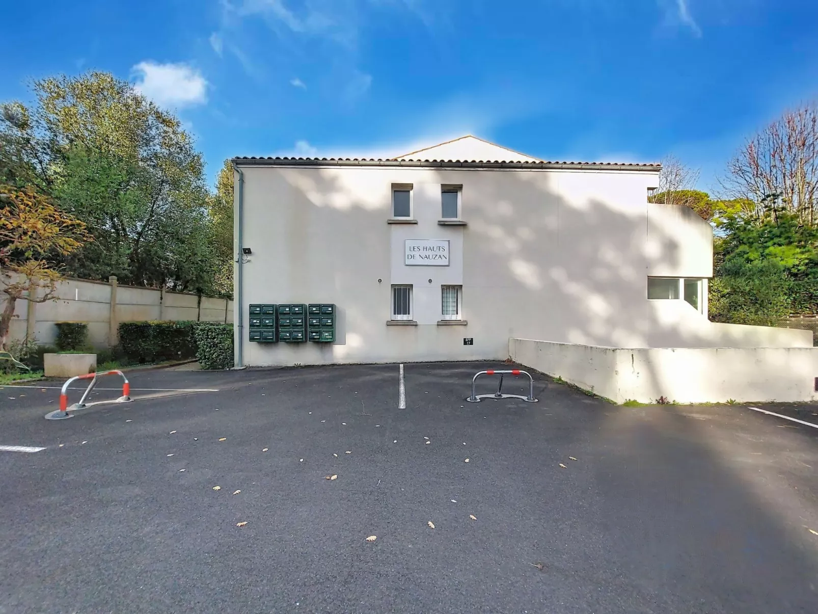 Les Hauts de Nauzan-Buiten