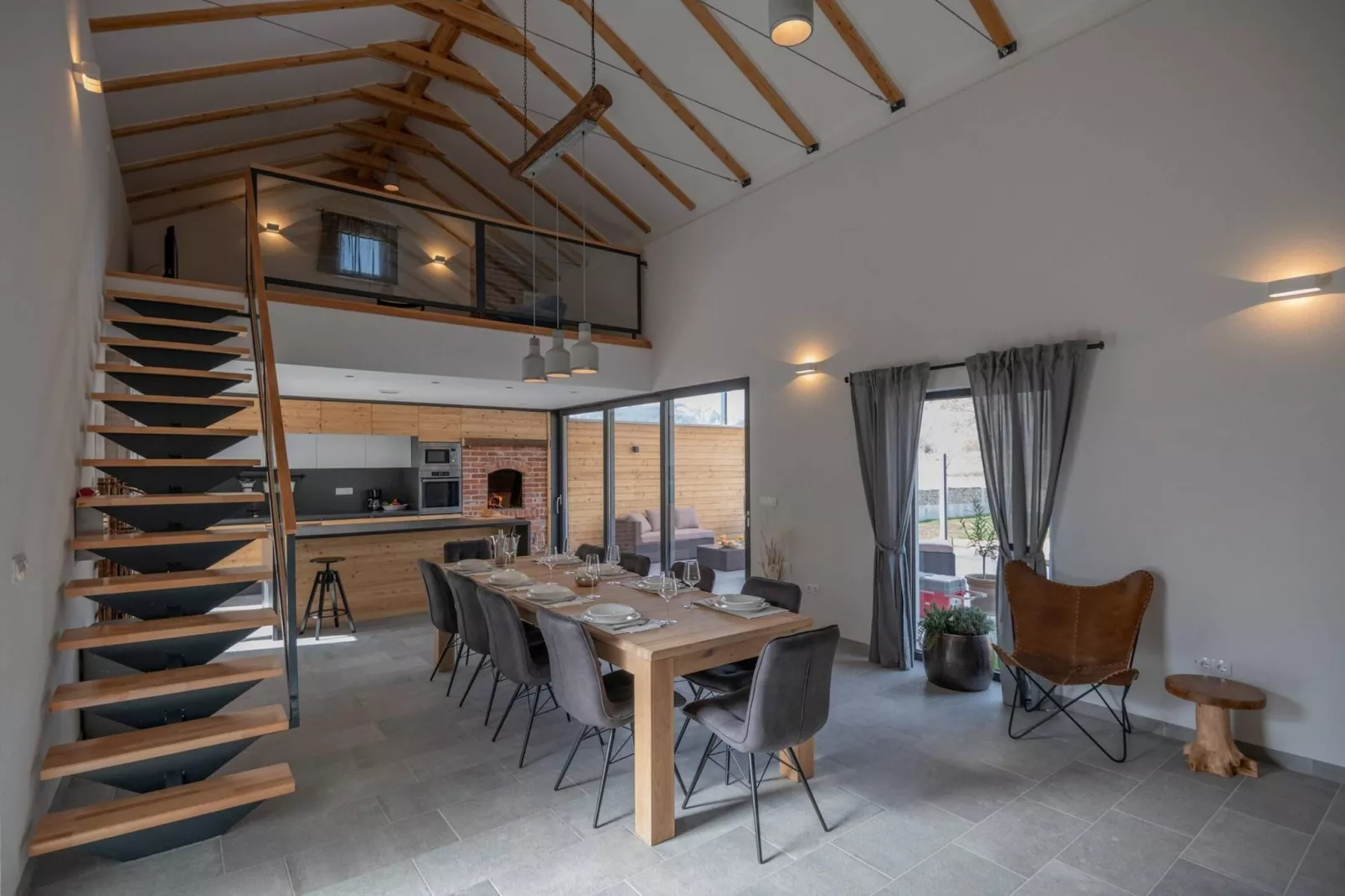 Luxury Villa Prolozac-Eetkamer