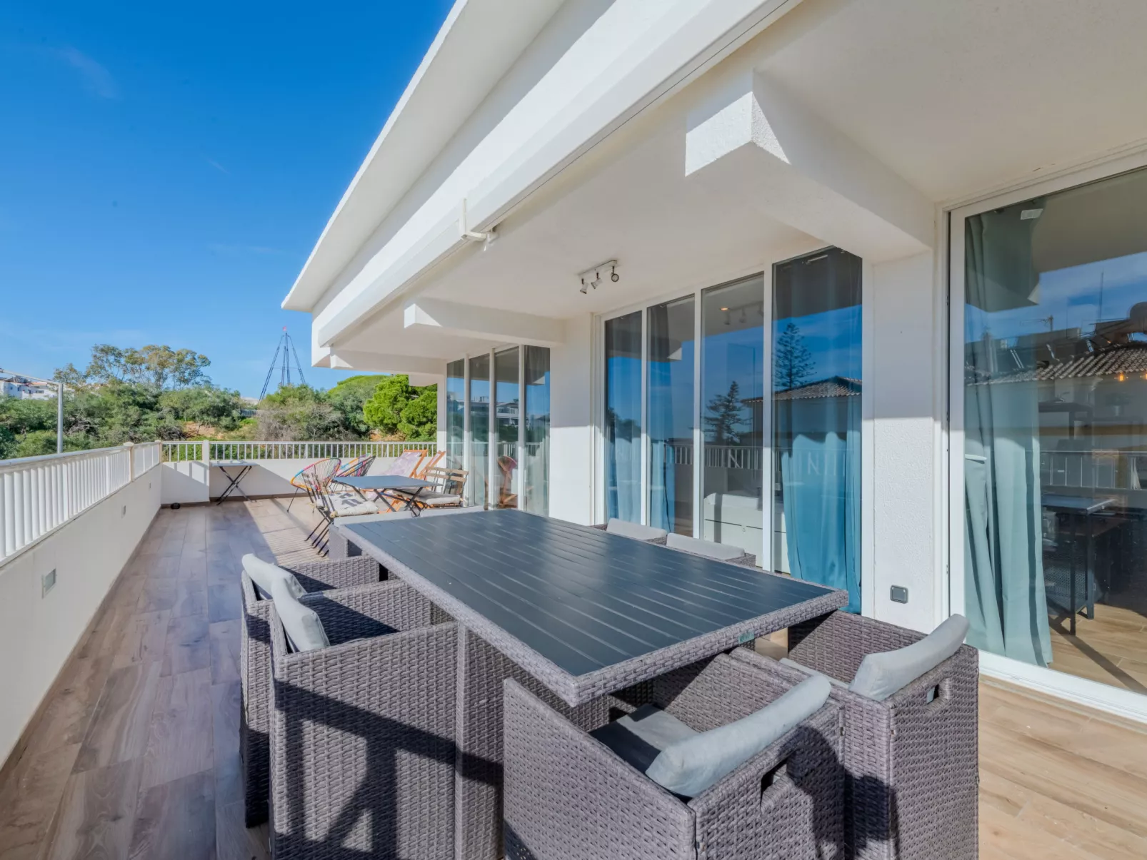 Viva One - Vip Properties-Buiten