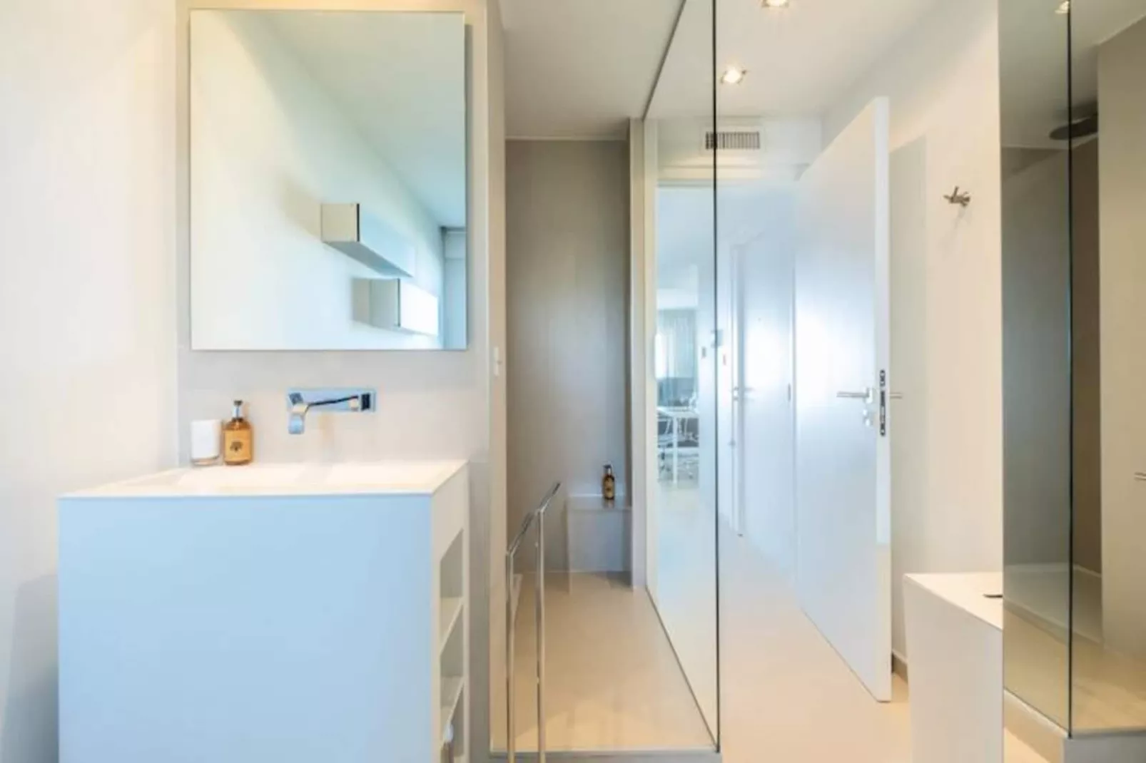 Résidence 3p, Terrasse Am&eacute;nag&eacute;e, Piscine, Vue Sur Les &icirc;les-Niet-getagd