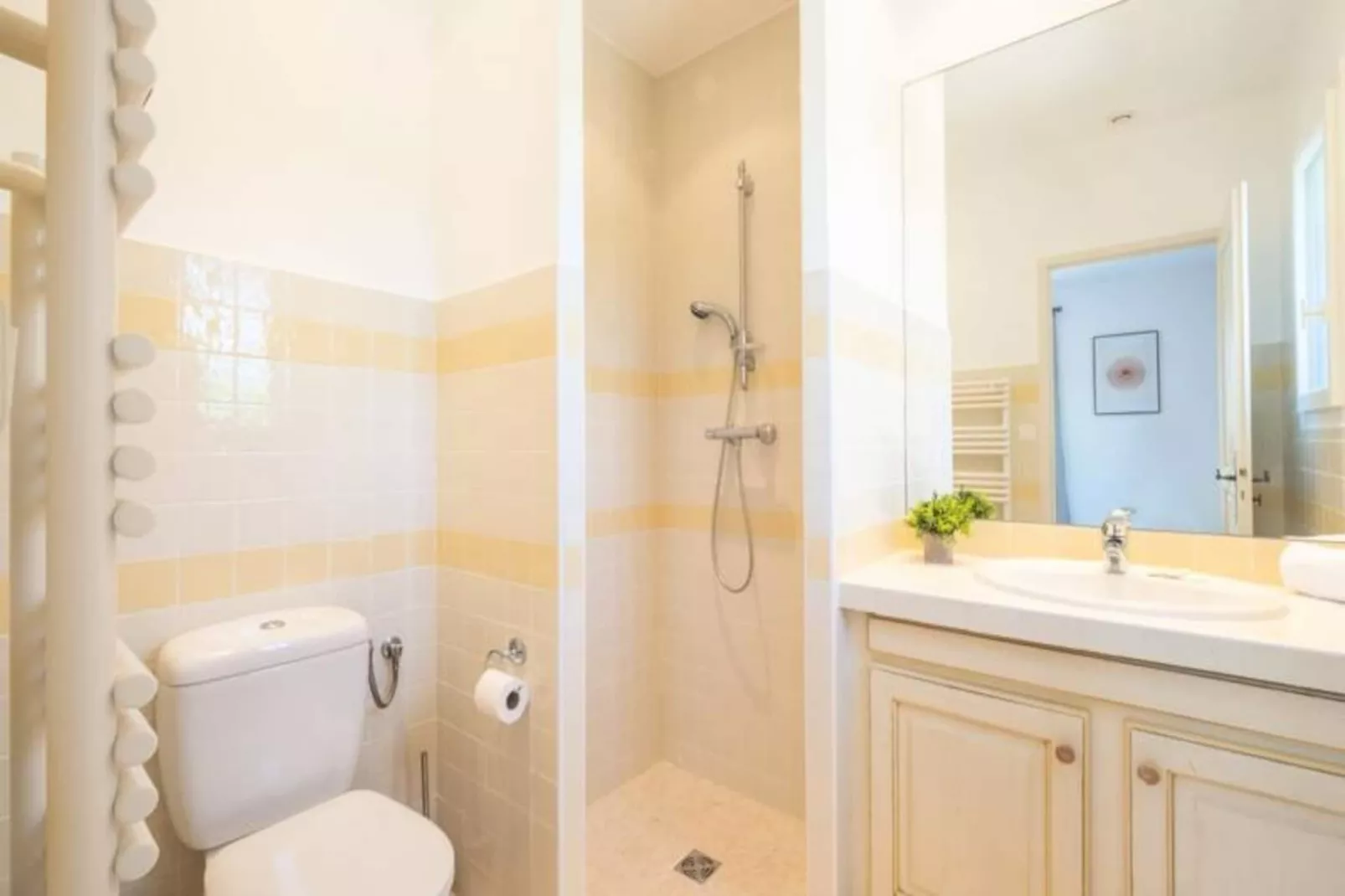 Résidence Bijou De 280m2 Et Piscine à Débordement Au Calme Absolu-Niet-getagd