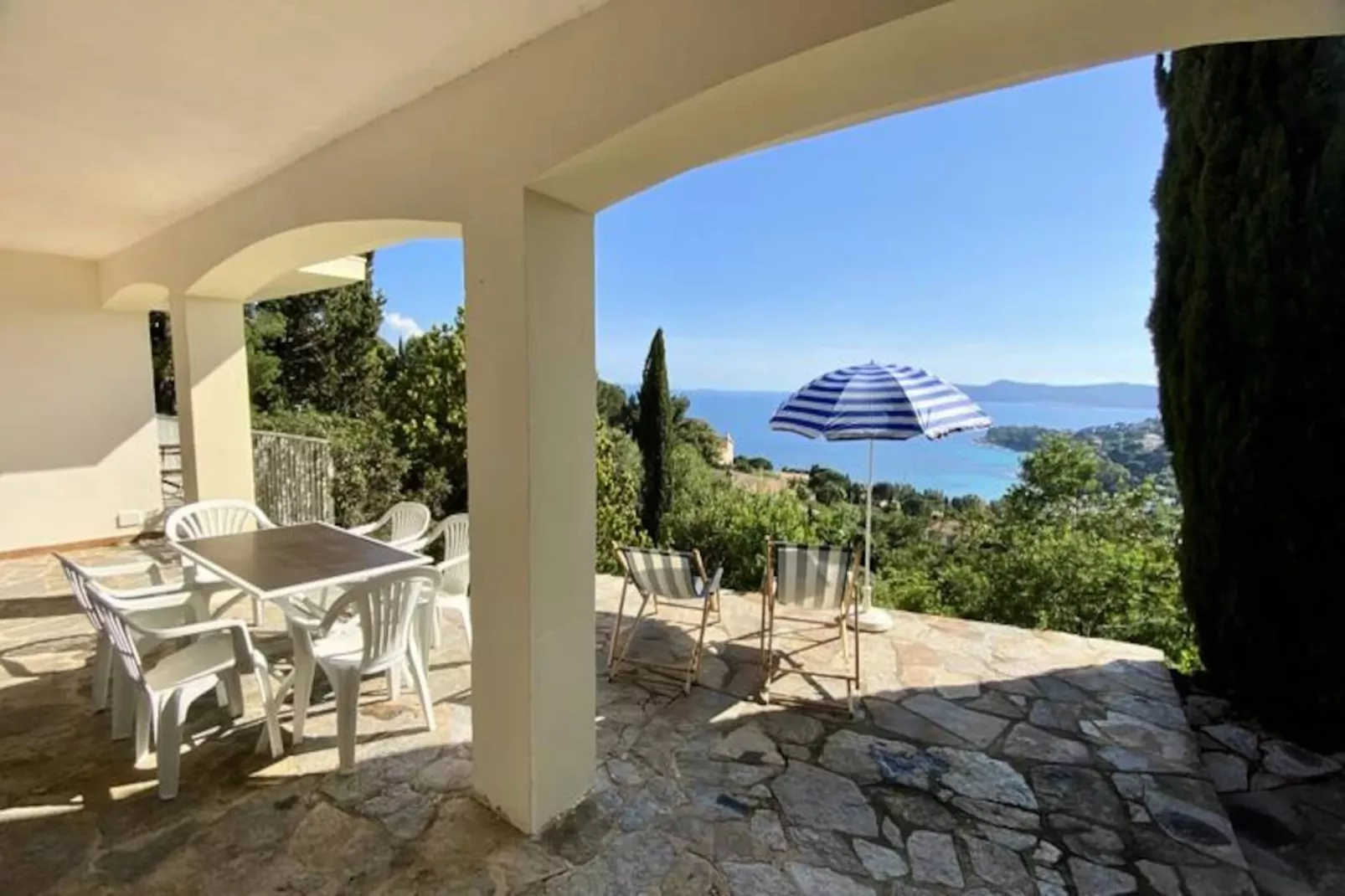 Résidence T2 Lumineux Avec Terrasse Et Vue Mer &ndash; Le Lavandou, Aiguebelle-Niet-getagd