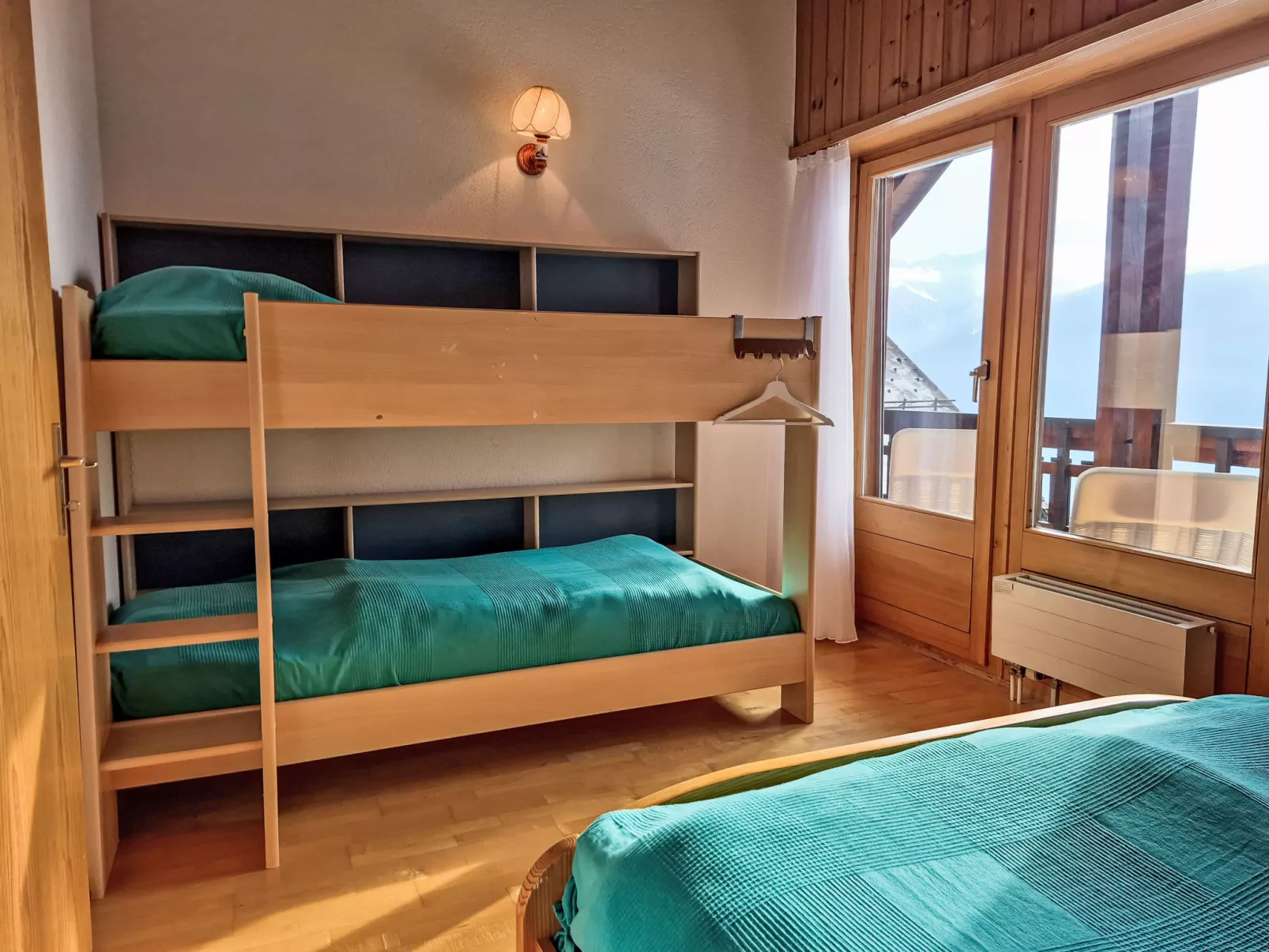 Les Thermalies 202-Binnen