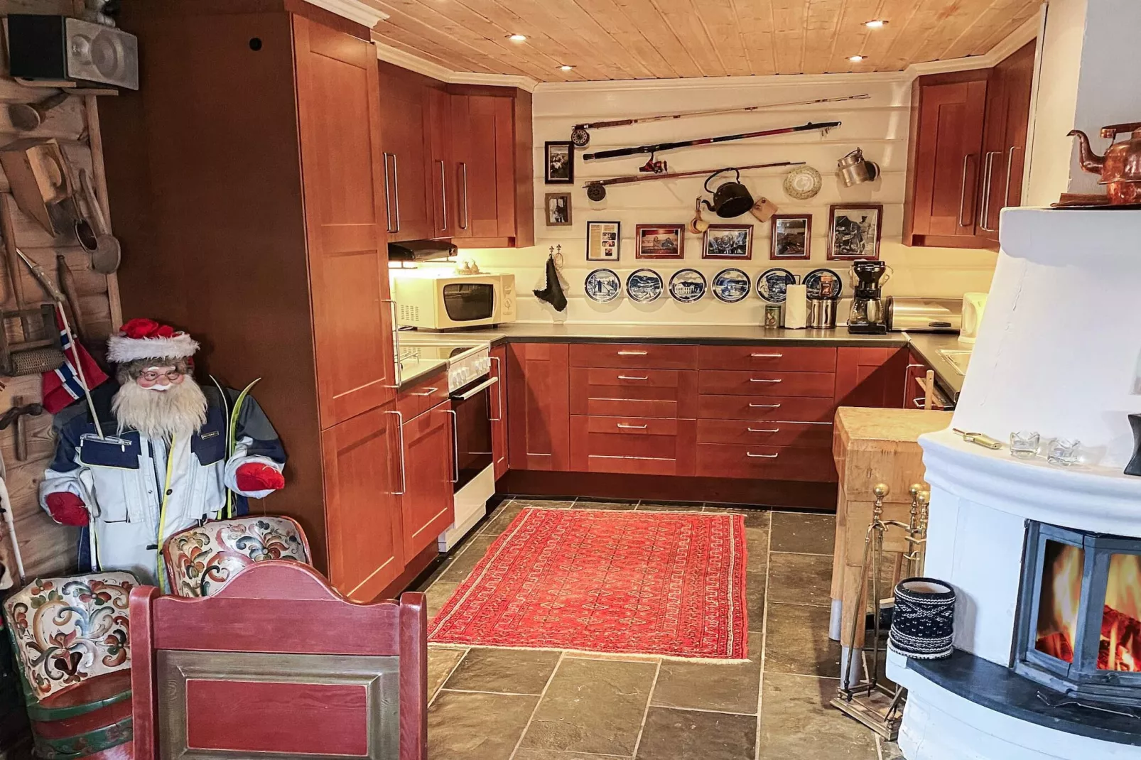 30653-PØLSEBU-Binnen