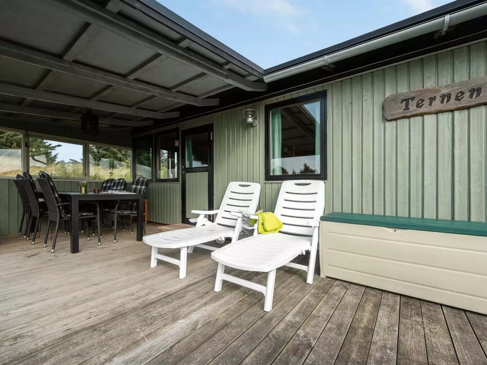 "Vamika" - 400m to the fjord-Buiten